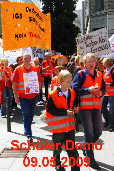 SchuelerDemo   001.jpg